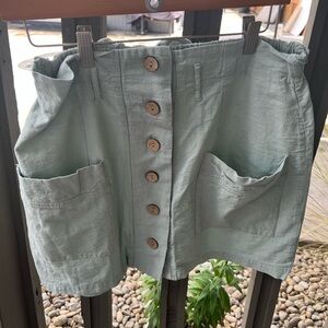 Hesperus size XL‎ light green skirt